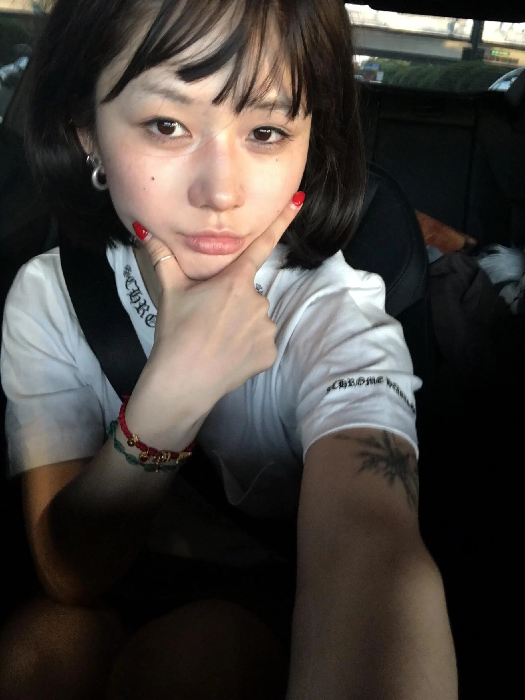 【 】CH （White）